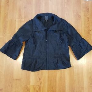 Due Per Due Crinkled 3/4" Bell Sleeve Jacket Black